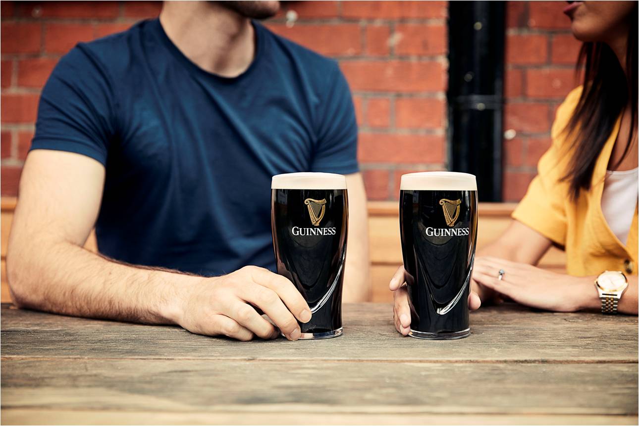 Két korsó Guinness